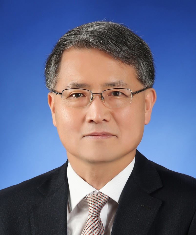 수학교육과 동창회장님.jpg